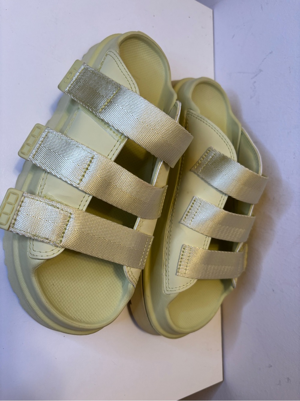 UGG women’s goldenglow green Yellow Slide Sandals 8 - Picture 5 of 10